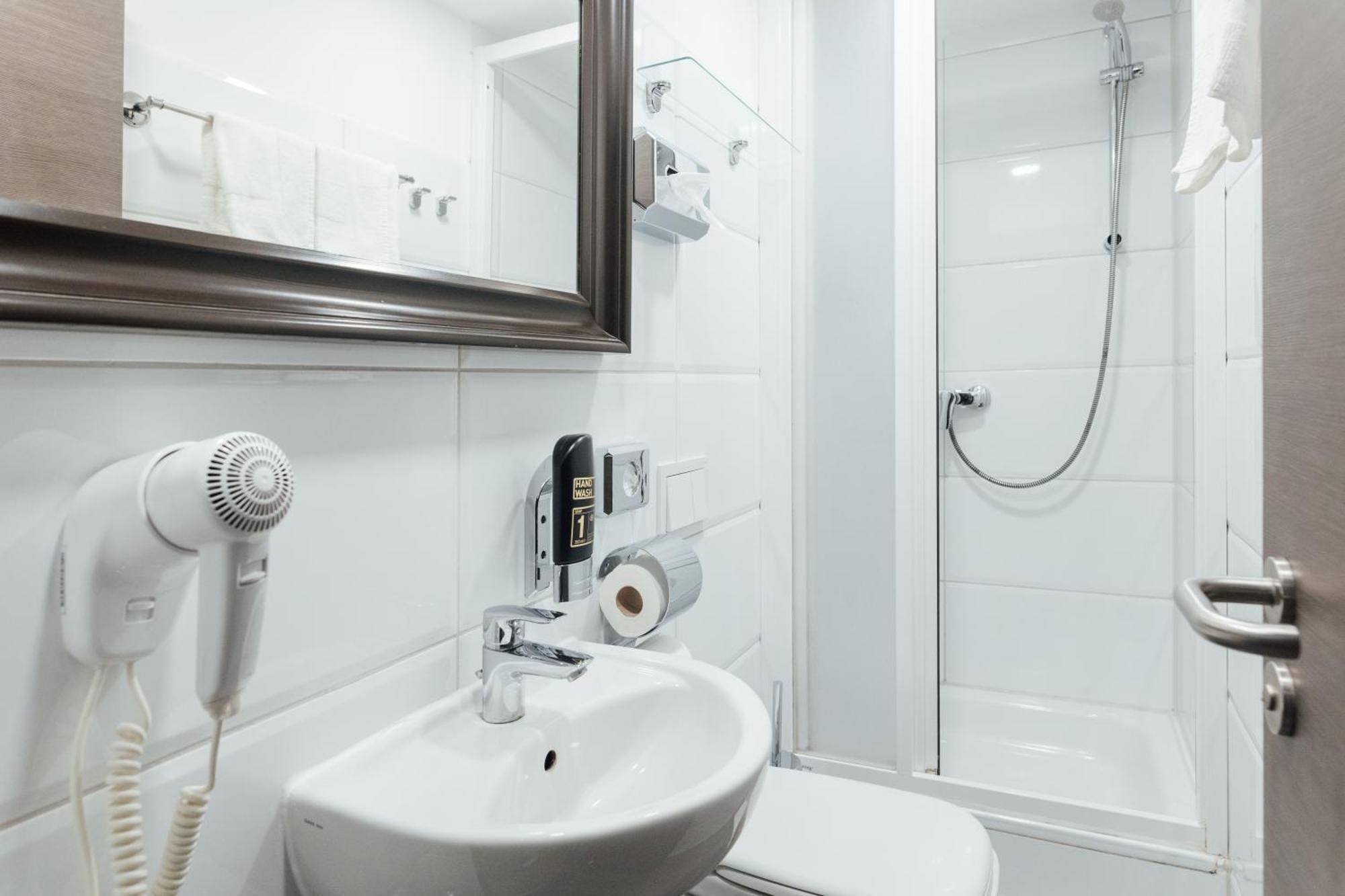 City Hotel St. Georg ハンブルク エクステリア 写真